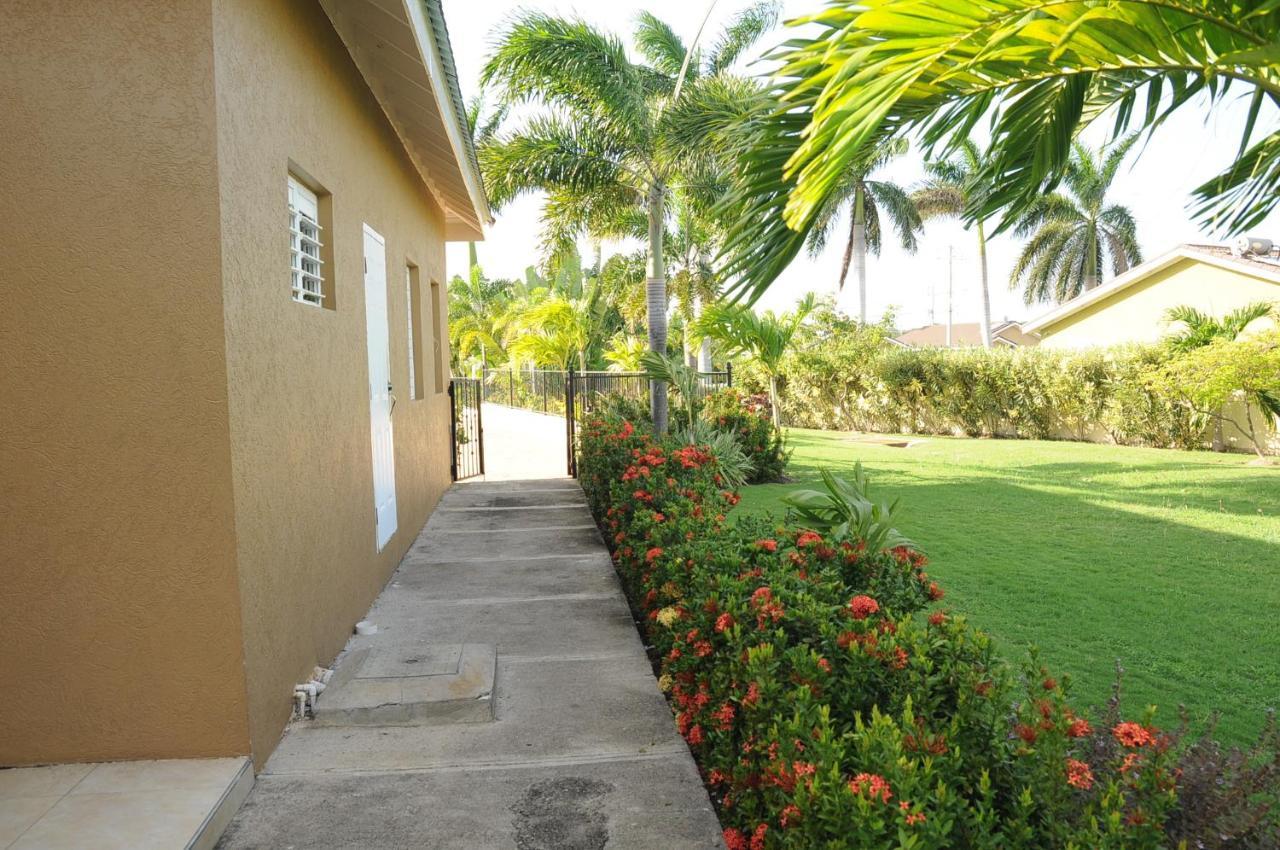 Ocho Rios - Drax Hall Country Club 2-Bed Luxury Villa Exterior photo