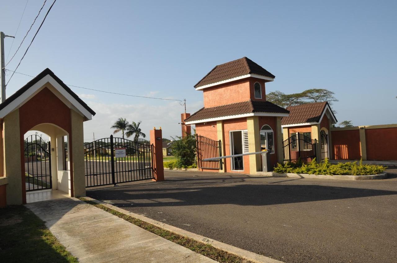 Ocho Rios - Drax Hall Country Club 2-Bed Luxury Villa Exterior photo